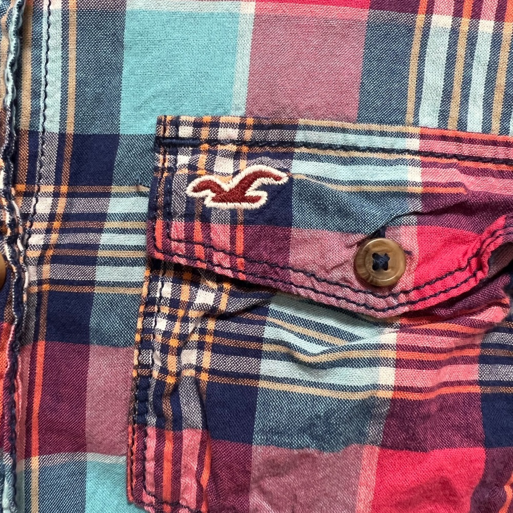 Hollister Plaid Button Up - Picture 2 of 4